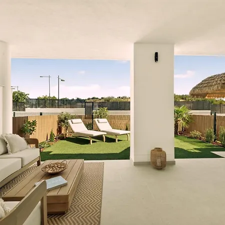 Casa Palmera Stylish Garden Pool Estepona