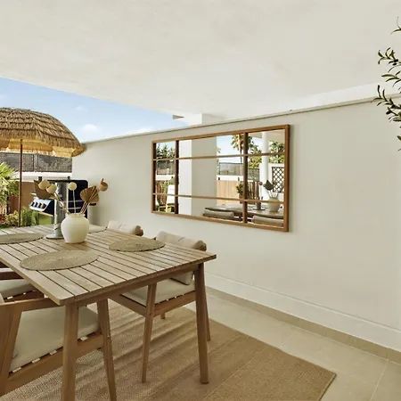 Apartmán Casa Palmera Stylish Garden Pool